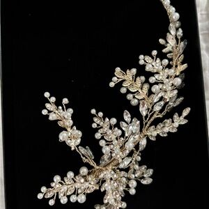 Elegant Pearl and Crystal Hair Accessory, bracelet, earrings